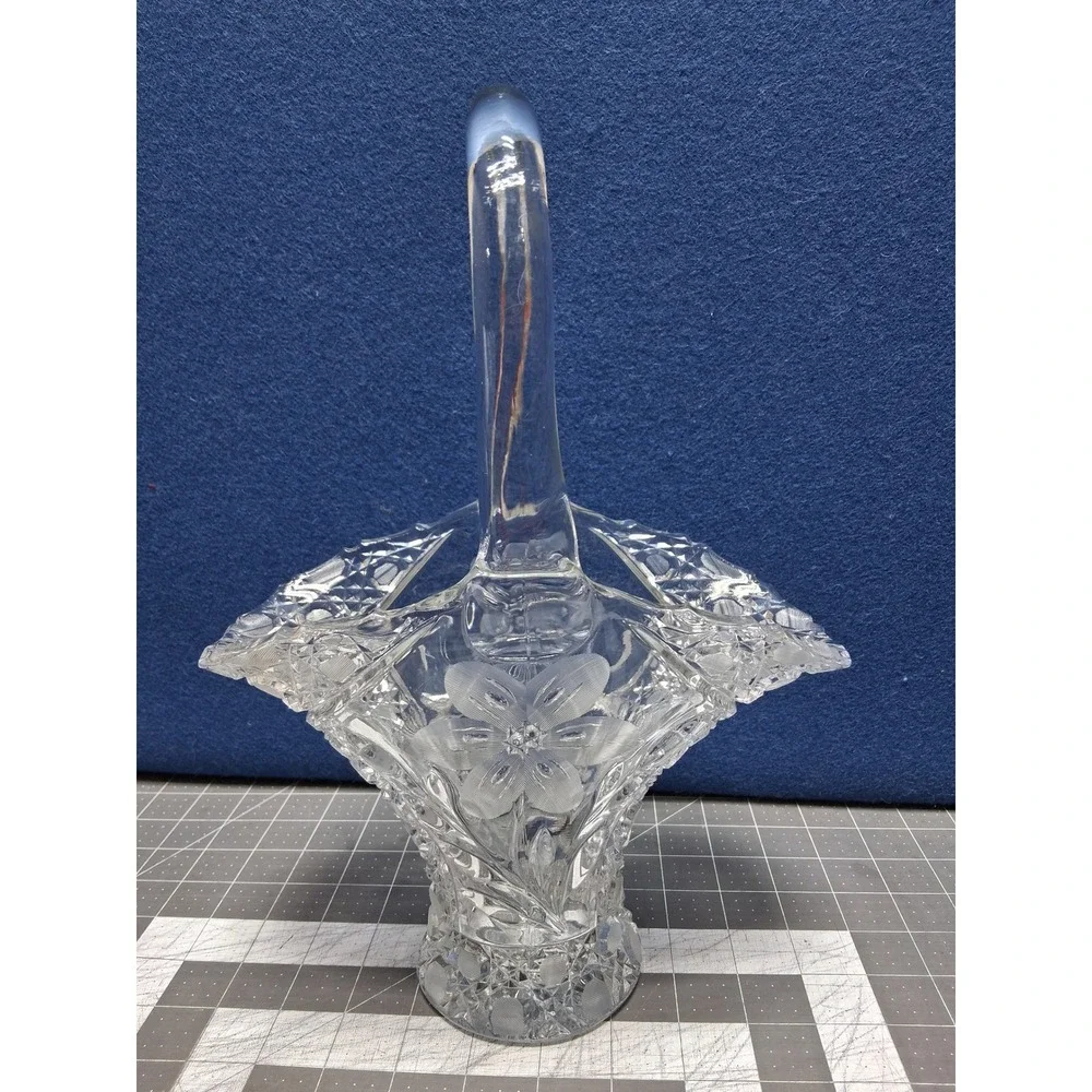 Unbranded Crystal Glass Basket Clear Floral Etched Cut Diamond Pattern Flaw - Picture 1 of 9